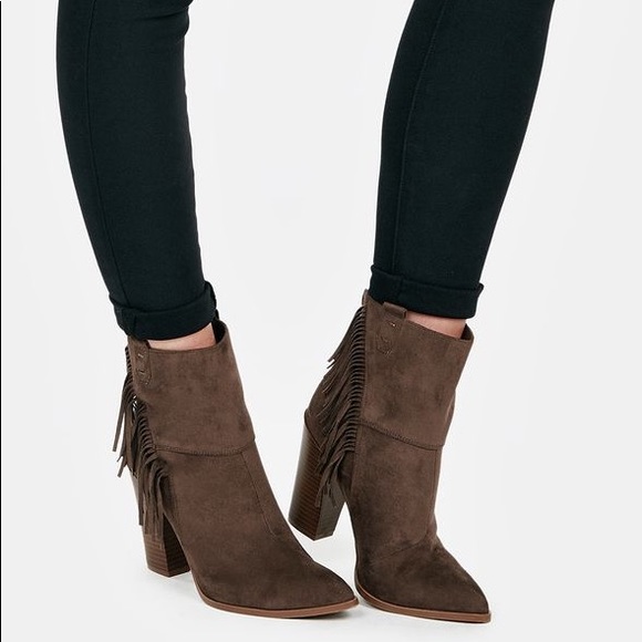 ***LAST PAIR*** Brown Fringe Heeled Bootie Sz8 NIB - Picture 3 of 5